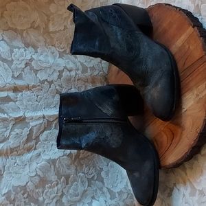 Seychelles ankle boots style side zip